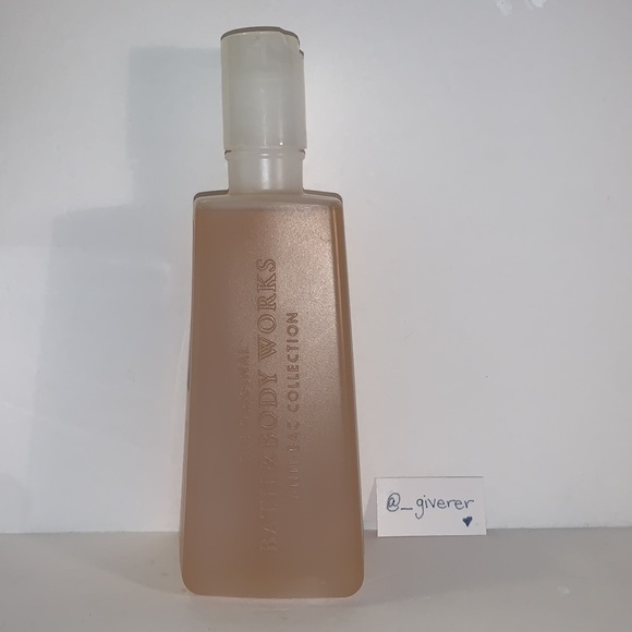 REFILL Japanese Cherry Blossom Gentle Foaming Anti-Bacterial Hand Soap - Picture 2 of 7